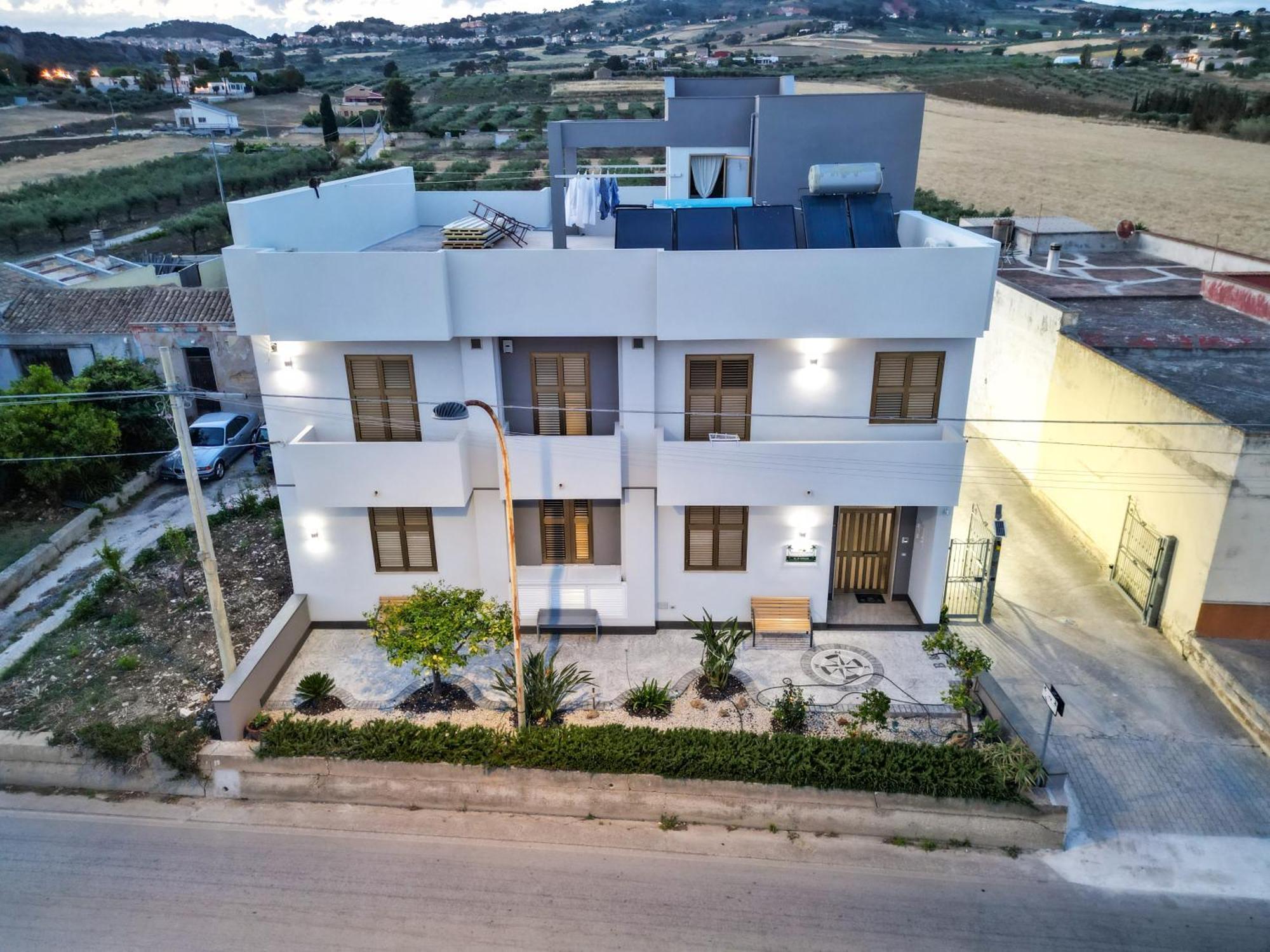 B&B Profumi Di Sicilia Валдериче Екстериор снимка